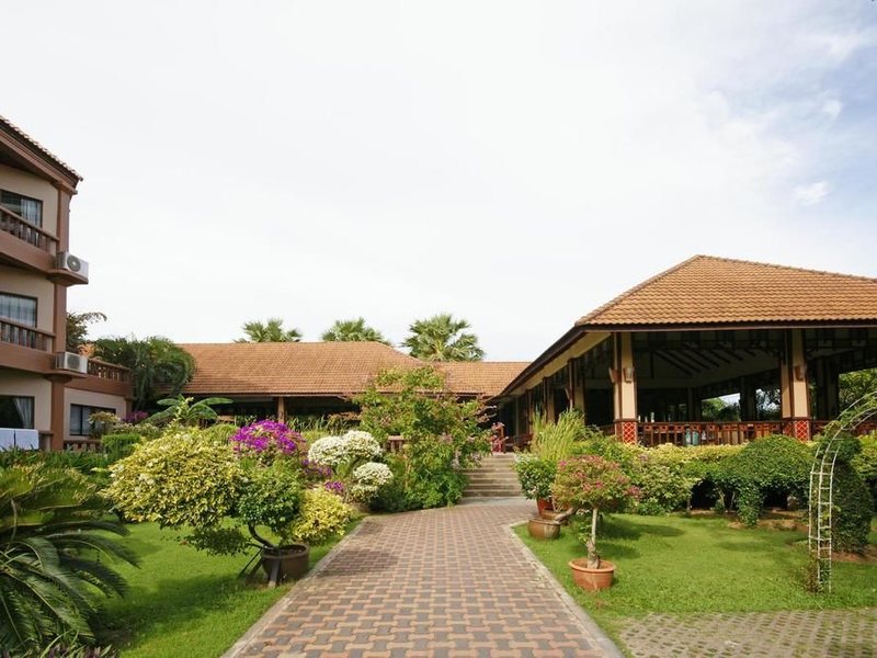 Botany Beach Resort 150100