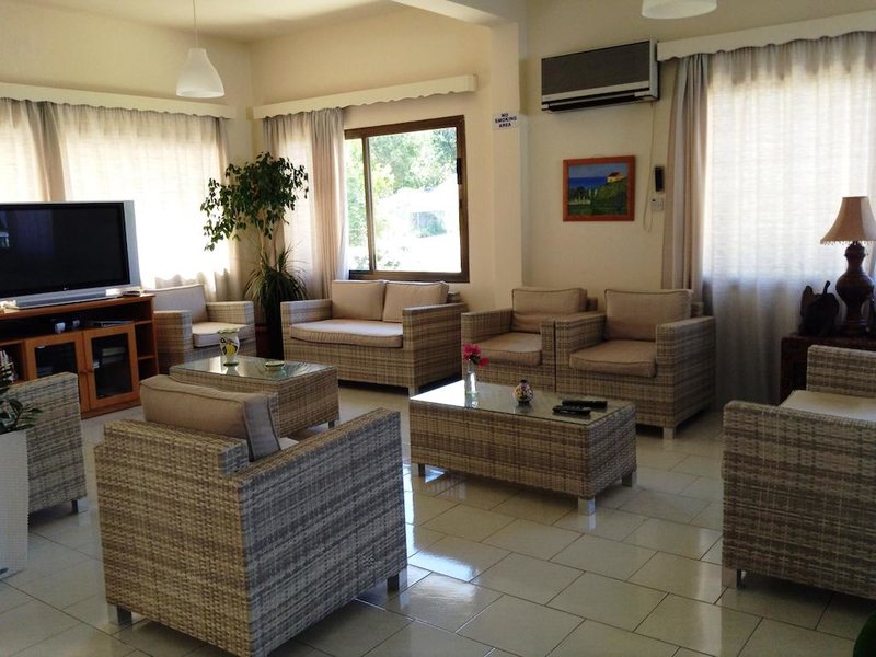 Bougainvillea Apartments 204766