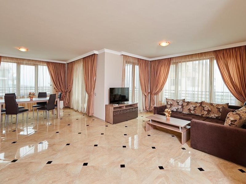 Boutique Rose Gardens 179767