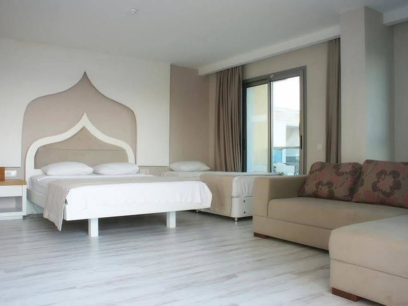 Breeze Bodrum Beach Hotel 275951