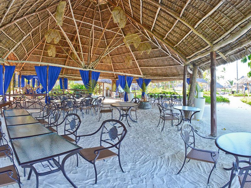 Breezes Beach Club & Spa 198944