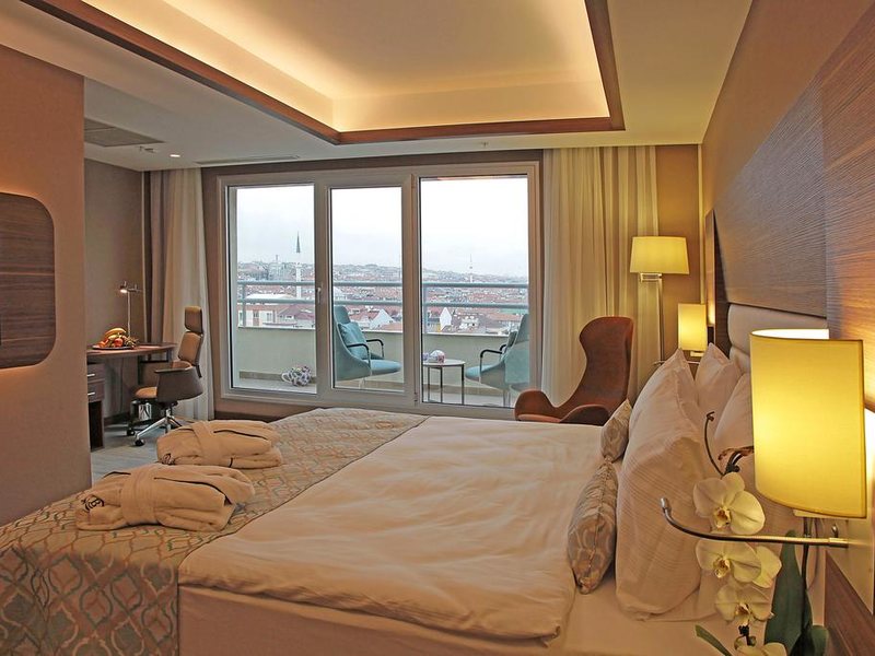 Bricks Airport 271445