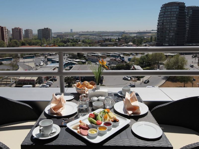 Bricks Airport 271448