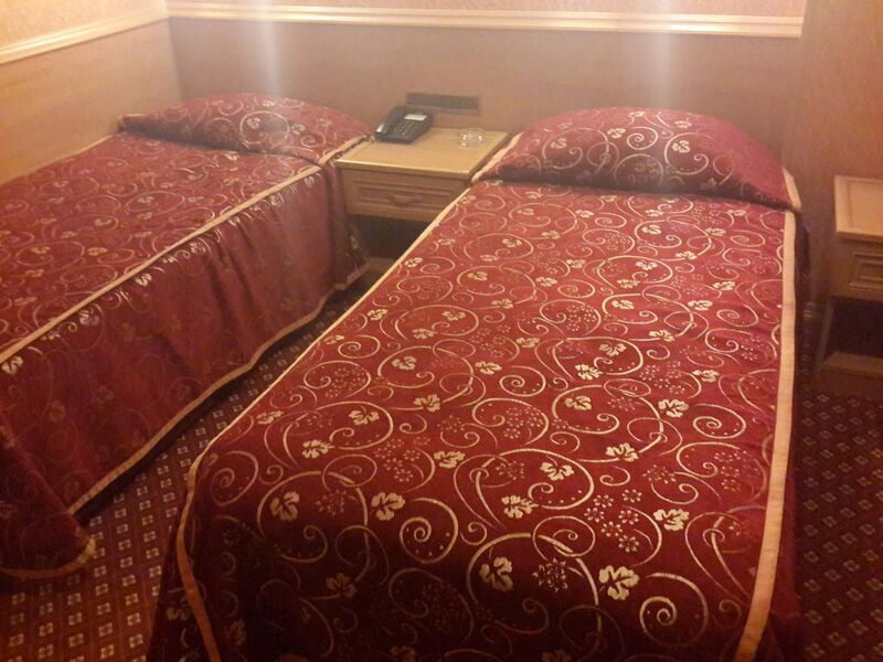 Bristol Hotel 281385