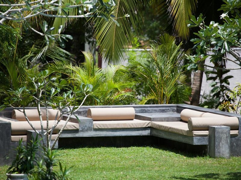 Buckingham Place 111120