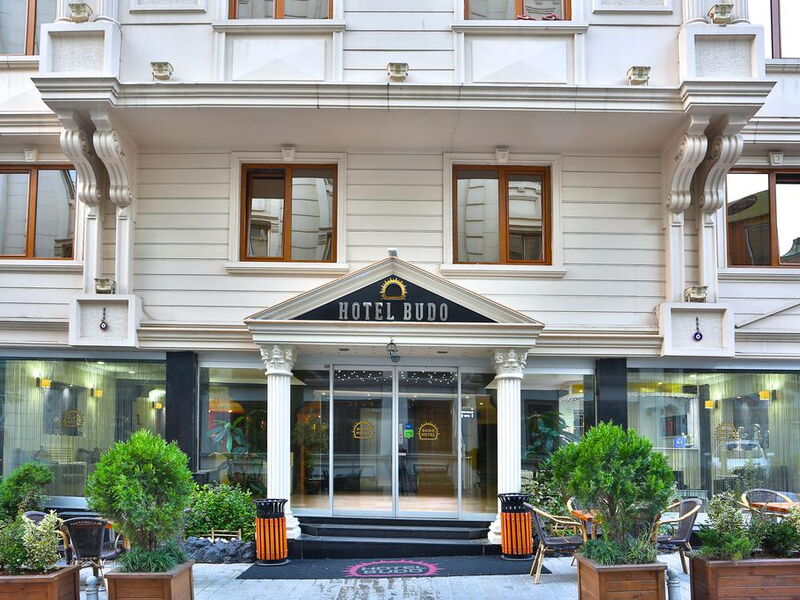 Budo Hotel 240619