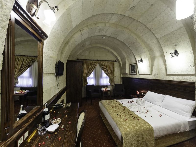 Burcu Kaya Hotel 184511