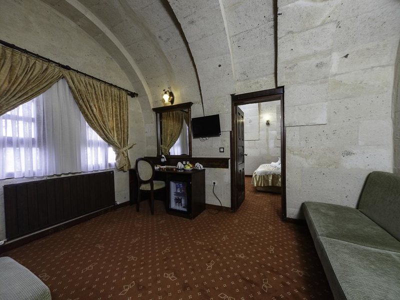 Burcu Kaya Hotel 184526