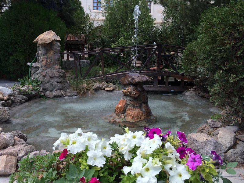 Burcu Kaya Hotel 184527