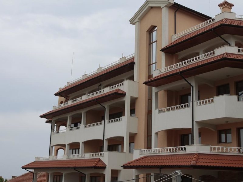 Byala Home Apartment Complex  164369