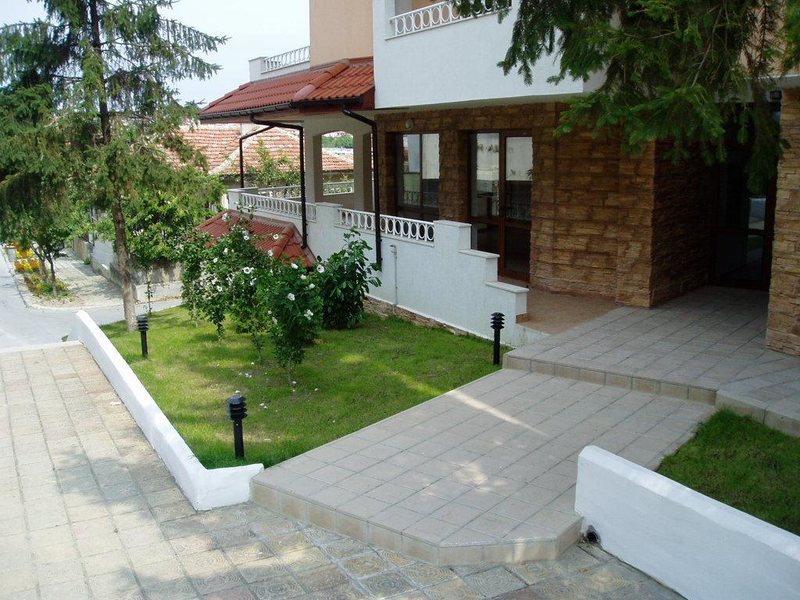 Byala Home Apartment Complex  164371
