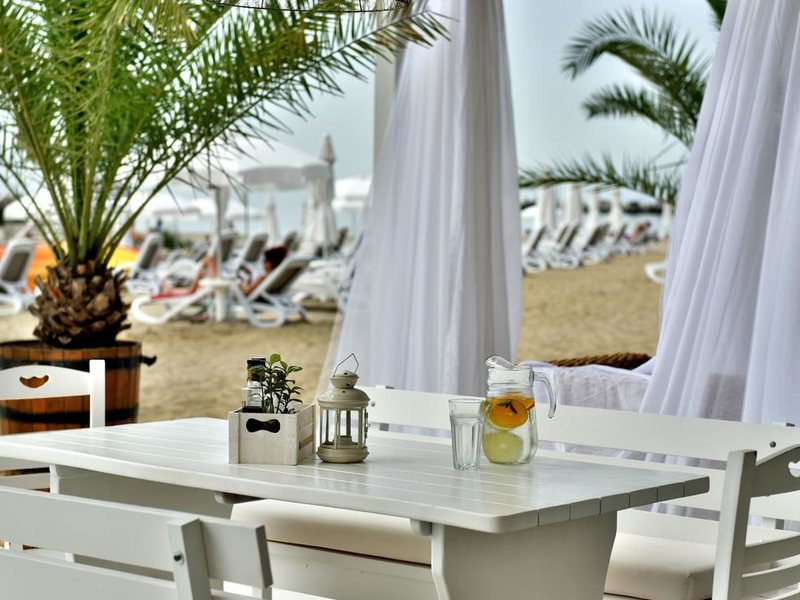 Byalata Laguna (White Lagoon)  164382