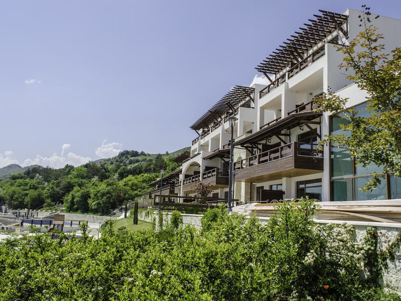 Byalata Laguna (White Lagoon)  164387