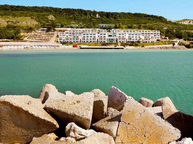 Byalata Laguna (White Lagoon)  164393