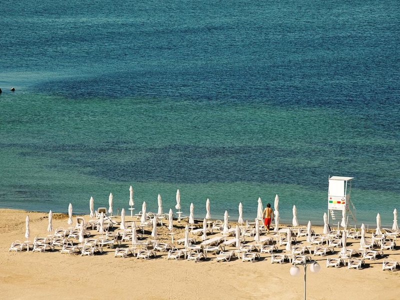 Byalata Laguna (White Lagoon)  164396