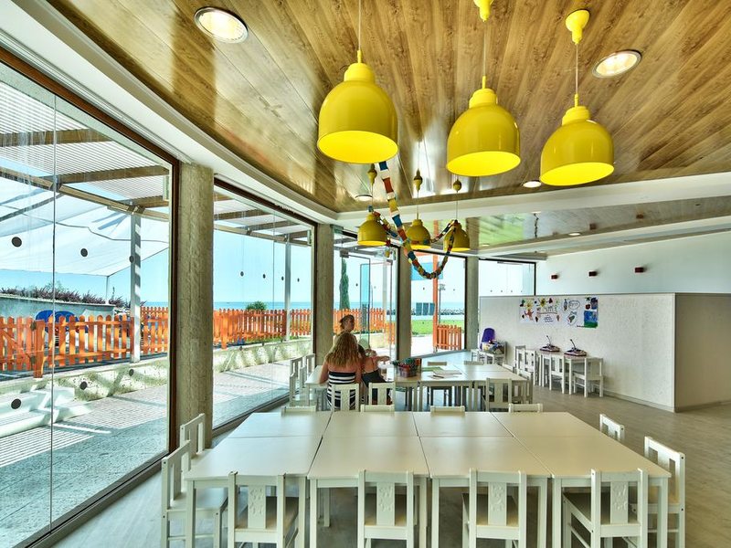 Byalata Laguna (White Lagoon)  164405