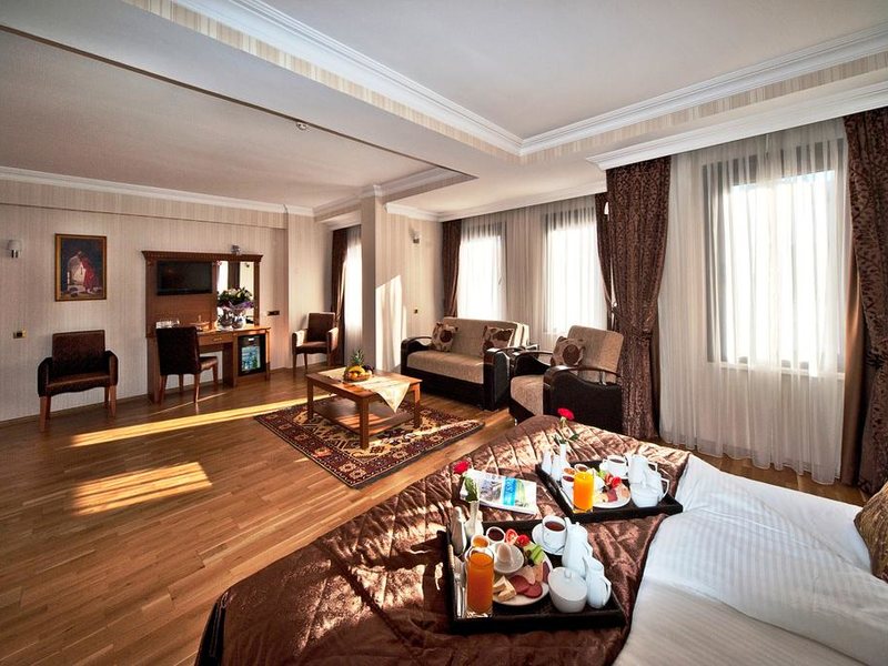 Byzantium Suites APT 194950