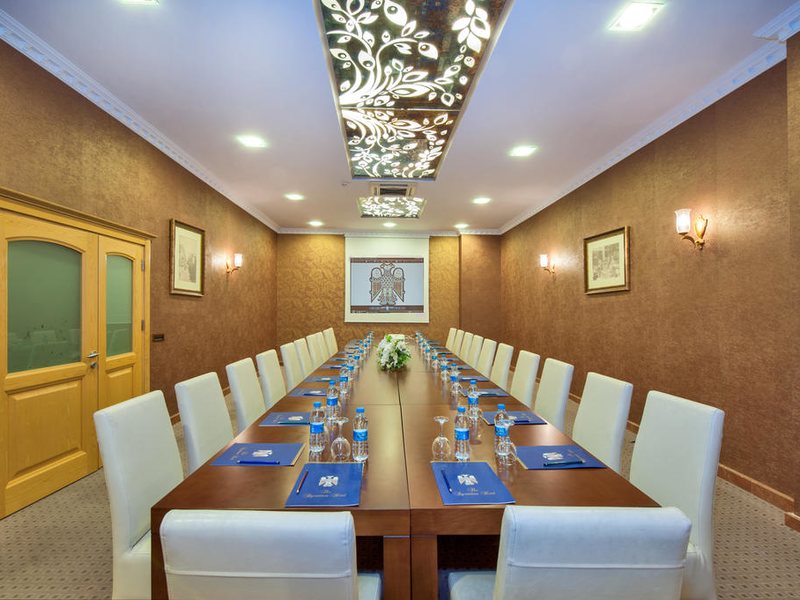 Byzantium Suites APT 194959