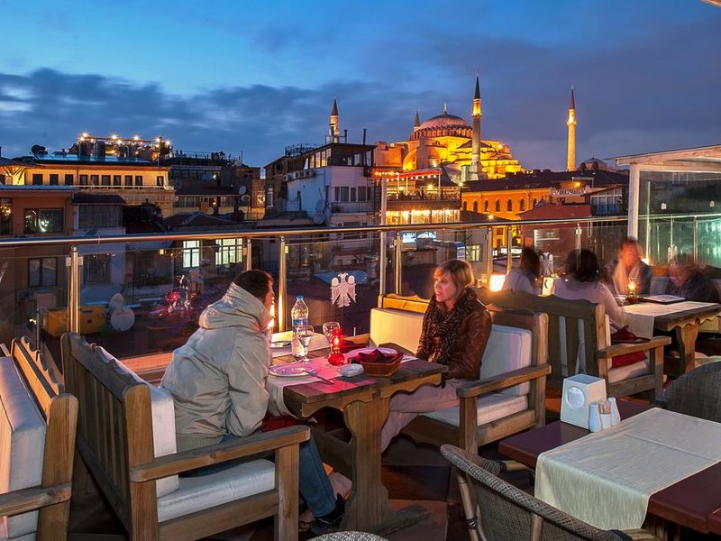 Byzantium Suites APT 194960