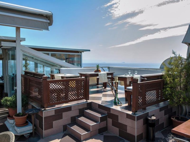 Byzantium Suites APT 194961