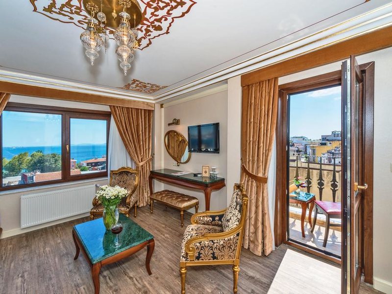 Byzantium Suites APT 194967