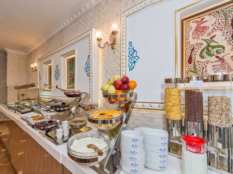 Byzantium Suites APT 194974