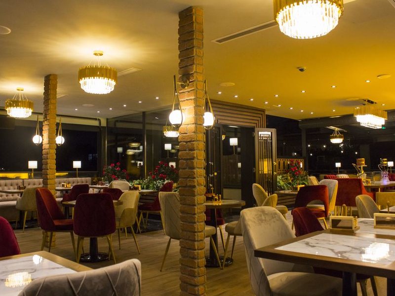 Byzantium Suites APT 294646