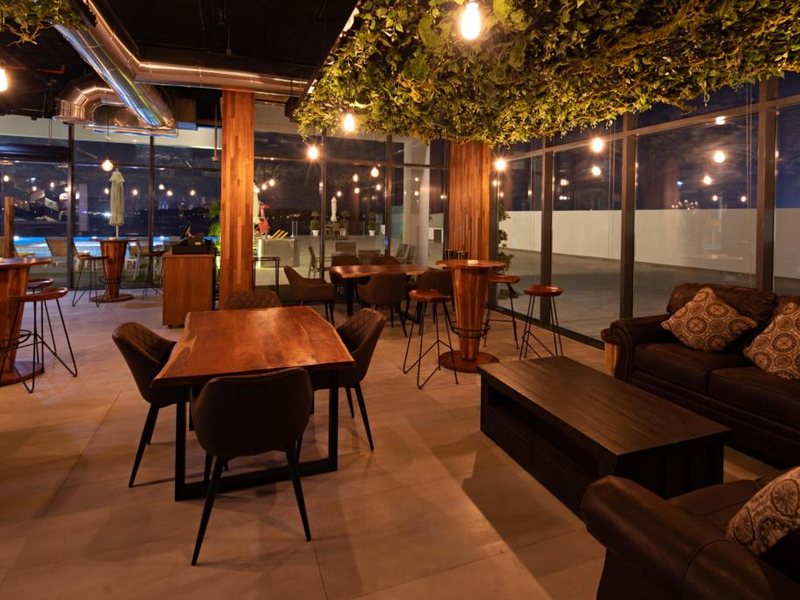 C Central Resort The Palm 309021