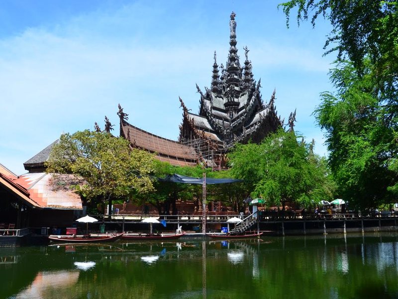 C View Residence 239344