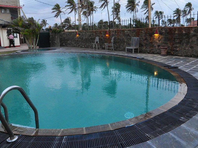 C & I Beach Hotel Chilaw 131034