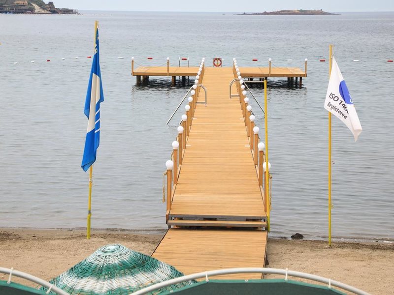 Cactus Fleur Beach Club 294664