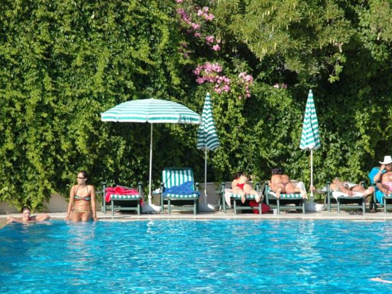 Cactus Mirage Family Club 63578