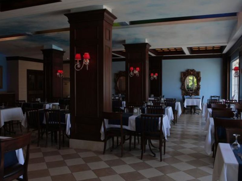 Cactus Mirage Family Club 63580