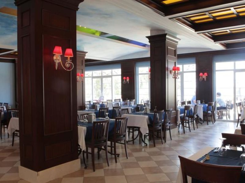 Cactus Mirage Family Club 63582