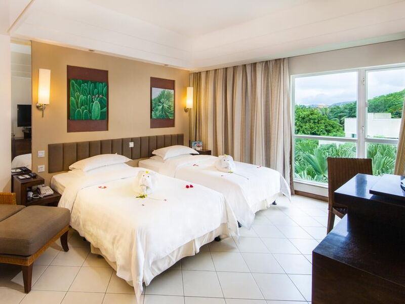 Cactus Resort Sanya 298338