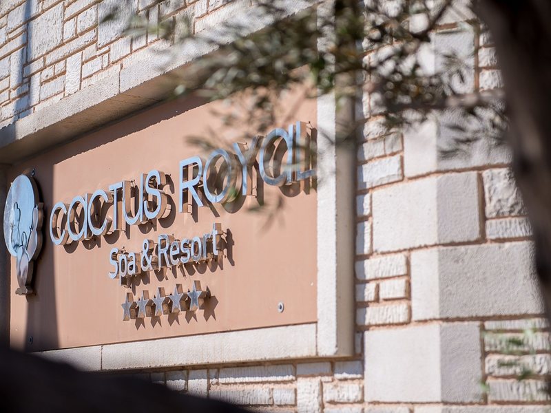 Cactus Royal Spa & Resort 83549