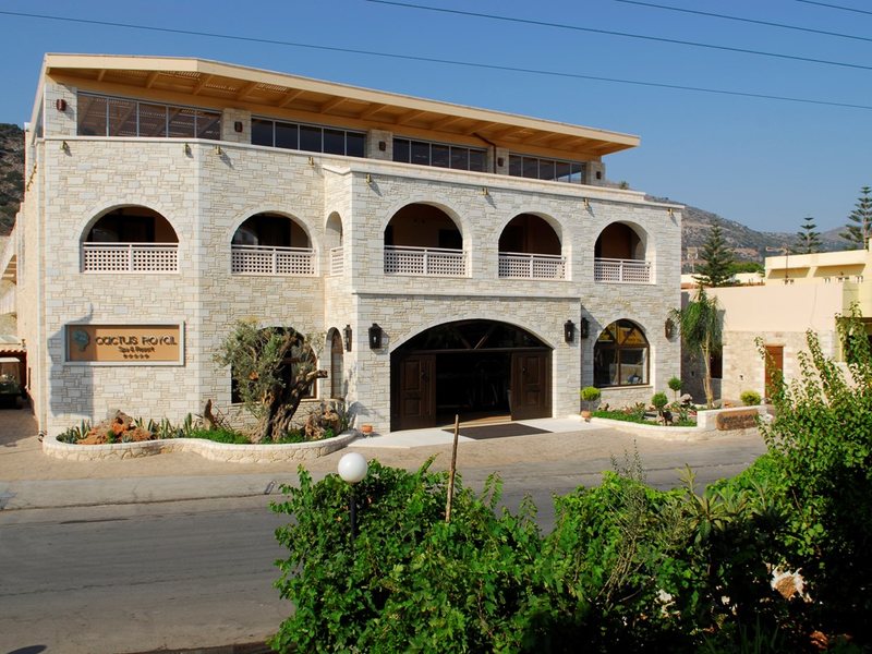 Cactus Royal Spa & Resort 83551