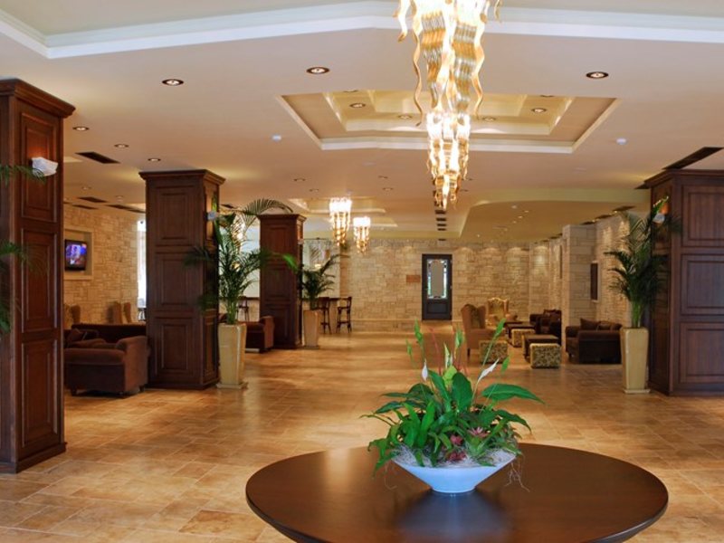 Cactus Royal Spa & Resort 83555