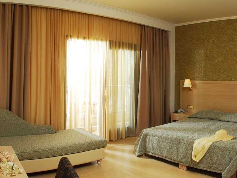 Cactus Royal Spa & Resort 83562