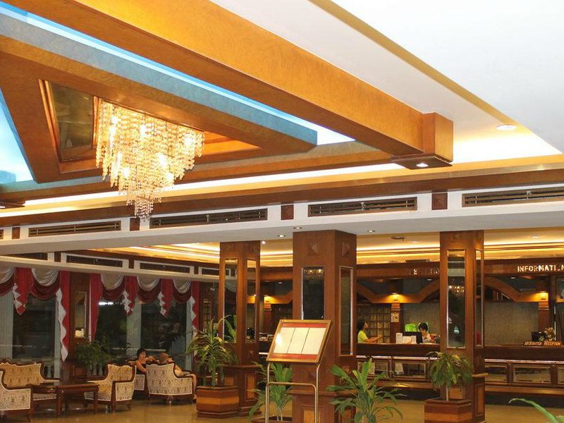 Caesar Palace 140211