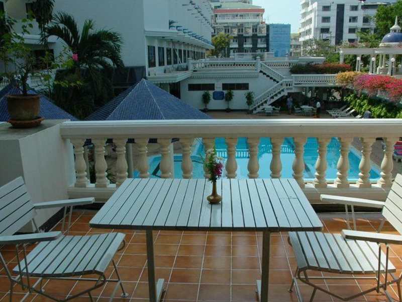 Caesar Palace 140214