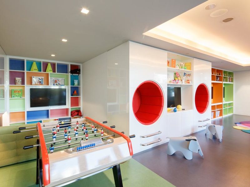 Caesars Palace Bluewaters Dubai  297186