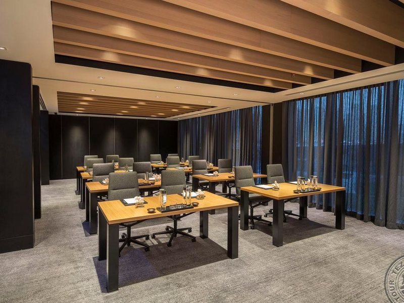 Caesars Resort Bluewaters Dubai 297197