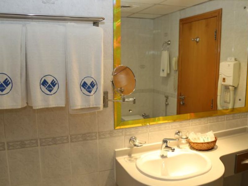 California Hotel 132155