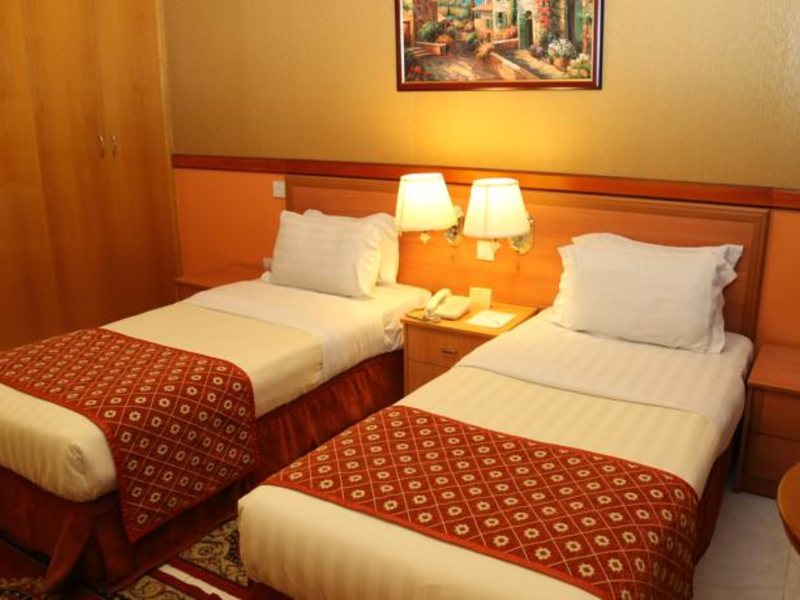 California Hotel 132156