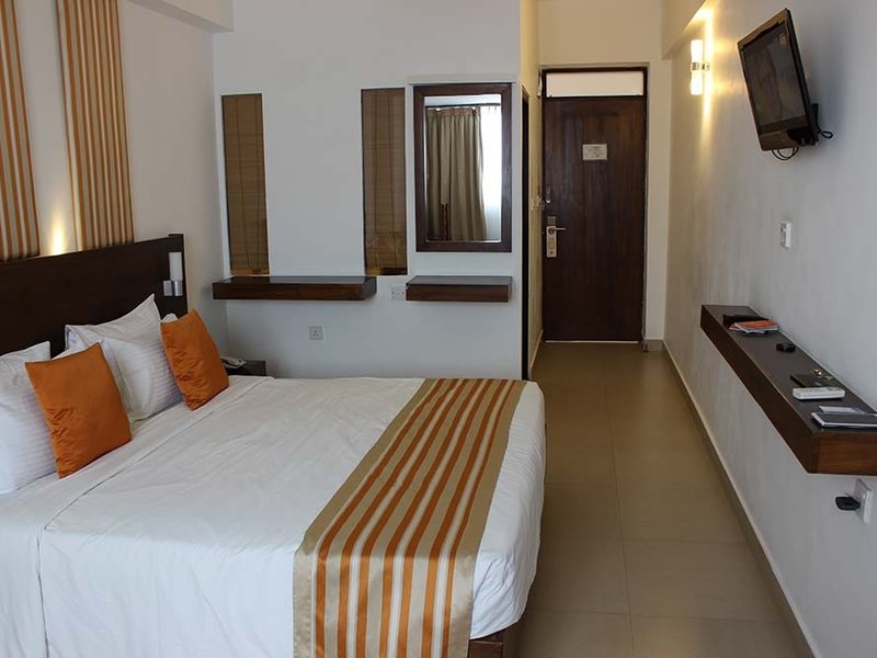 Camelot Beach Hotel 107286