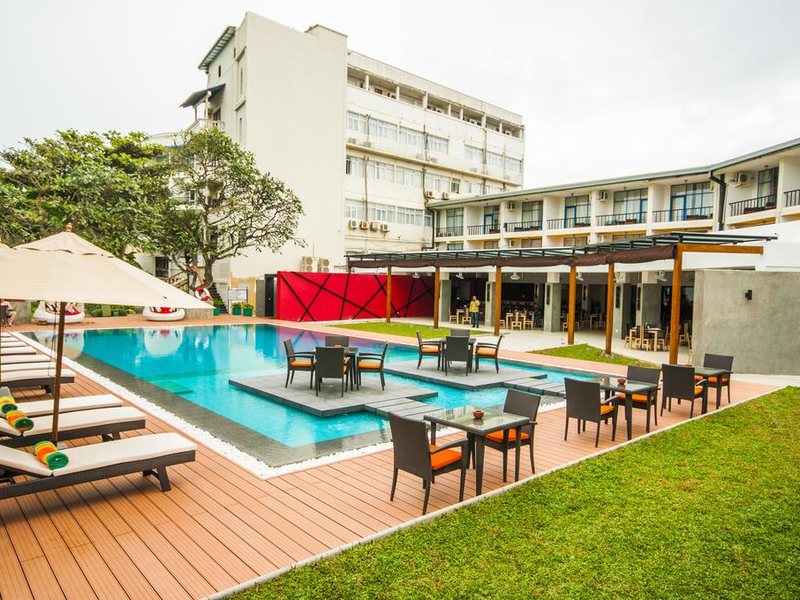 Camelot Beach Hotel 107291