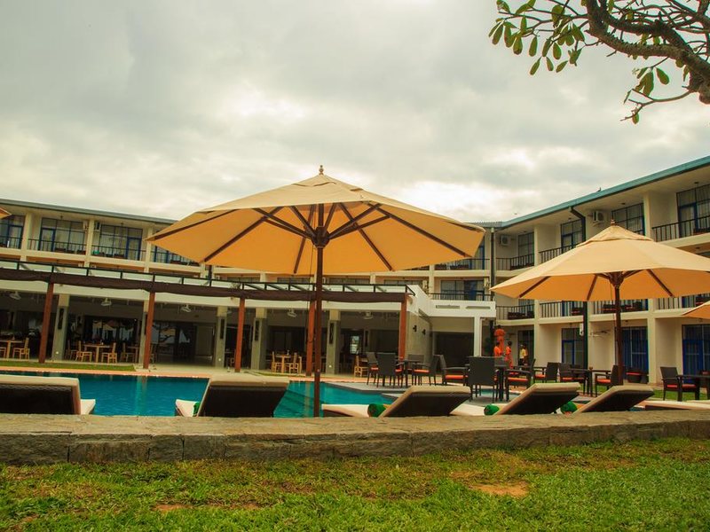 Camelot Beach Hotel 107302