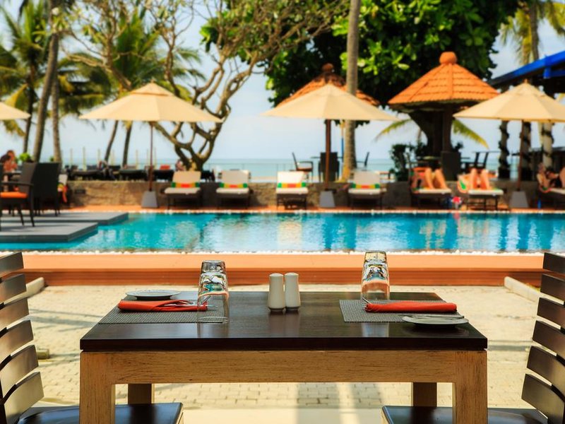 Camelot Beach Hotel 107303