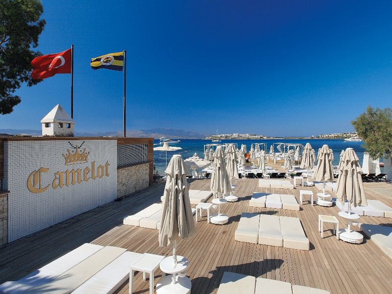 Camelot Boutique & Beach Hotel 182899